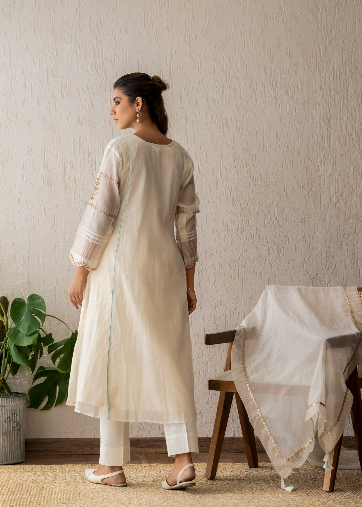 Shwet Ivory Kurta Set