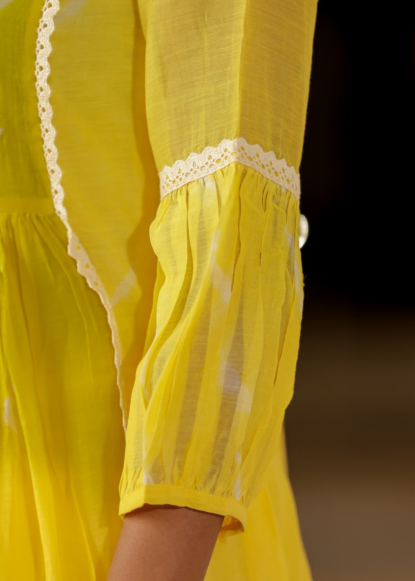 Resham Roses Yellow Kurta Set