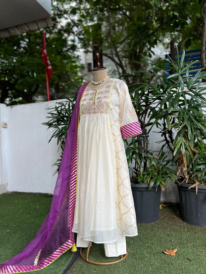 Ivory Purple Charm Kurta Set