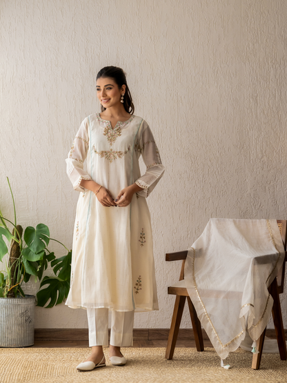 Shwet Ivory Kurta Set