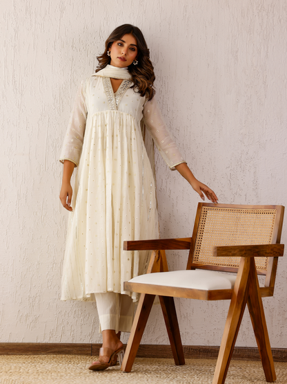 Ivory Silvat Gota Kurta Set