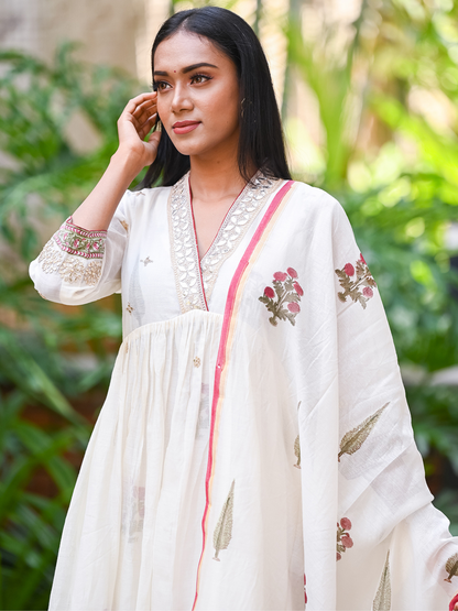 Ivory Mughal Kurta Set