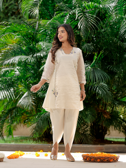 Ivory Zari Sitaara Short Kurta Set