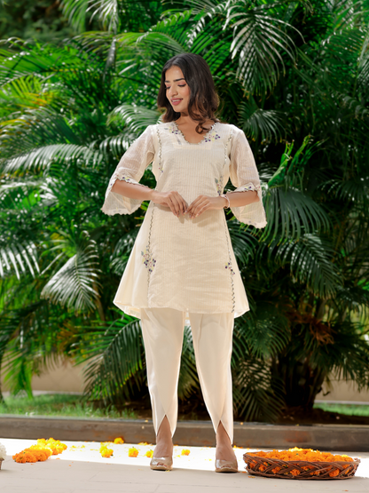 Ivory Zari Sitaara Short Kurta Set