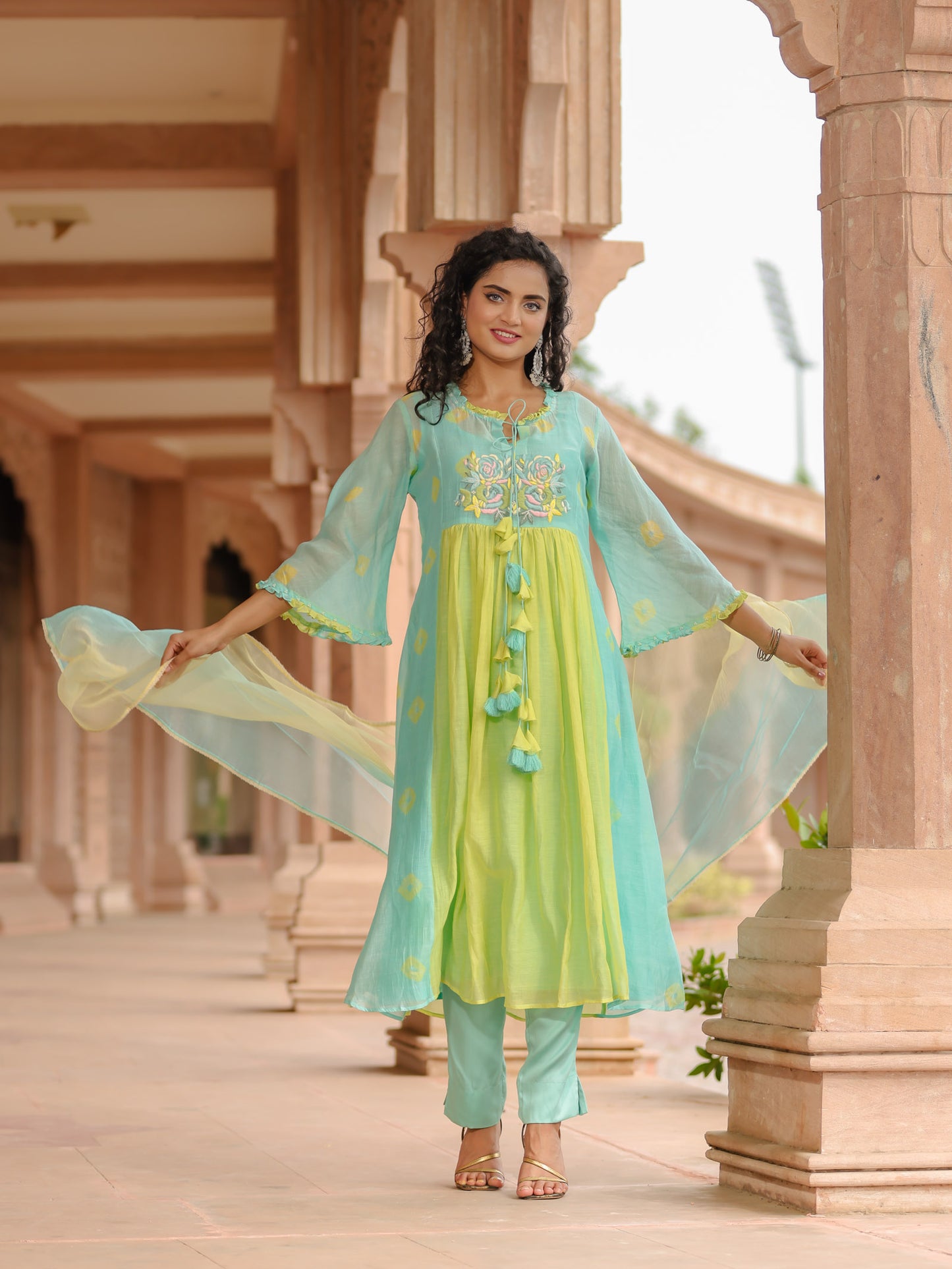 Resham Roses Turquoise Kurta Set