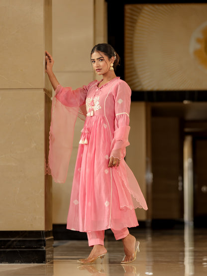 Resham Roses Peach Kurta Set