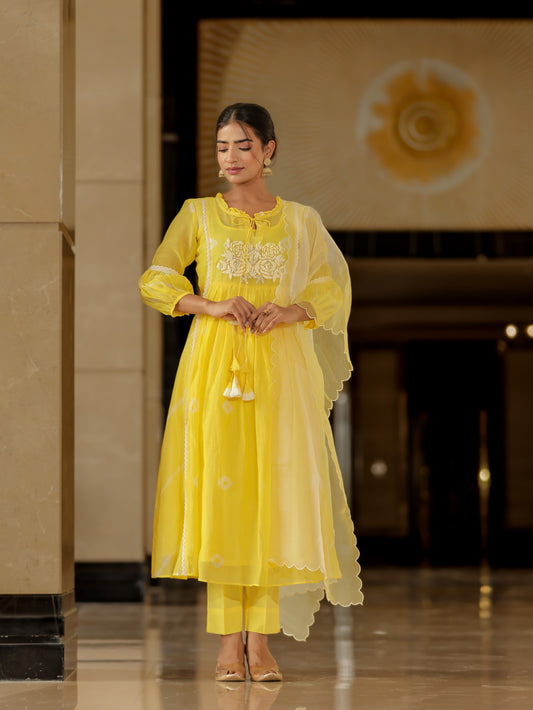 Resham Roses Yellow Kurta Set